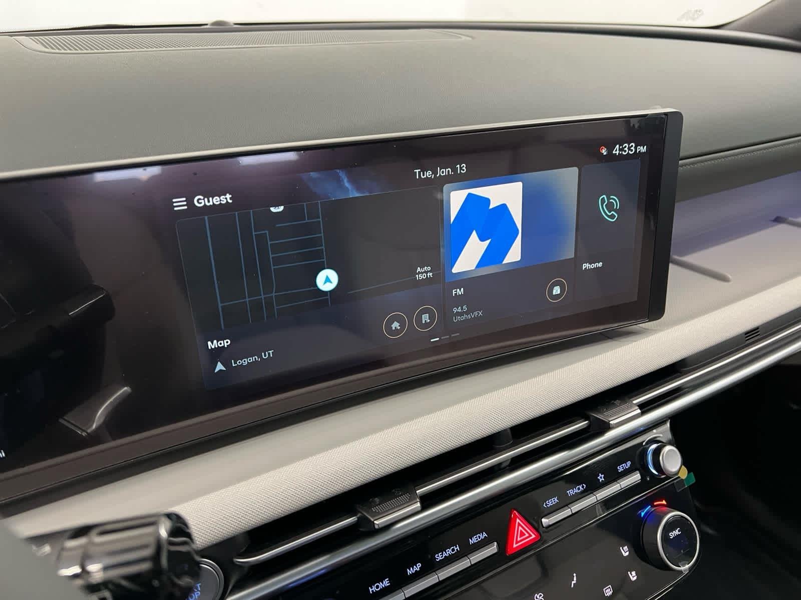 New 2026 Phantom Black Hyundai Limited AWD image 16