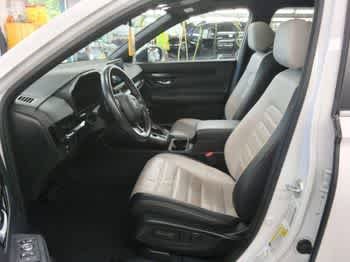 Used 2023 Platinum White Pearl Honda Sport Touring image 5