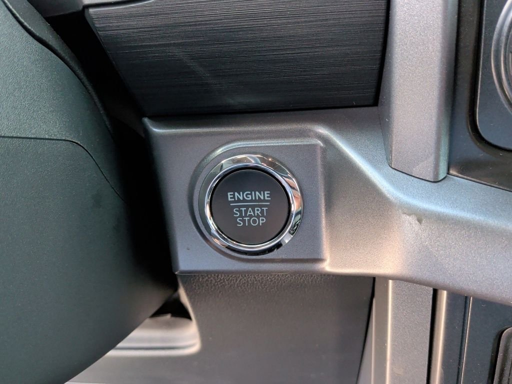 New 2026 Oxford White Ford XLT image 22