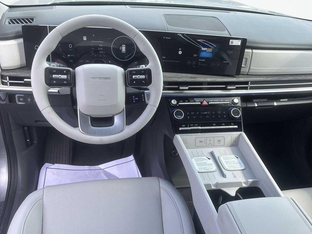 2026 Hyundai Santa Fe Limited - Photo 13