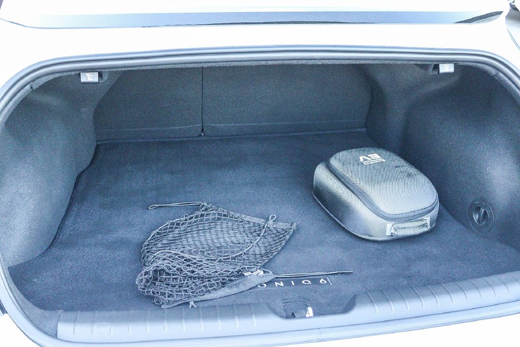 Certified Used 2023 White Hyundai SEL image 25