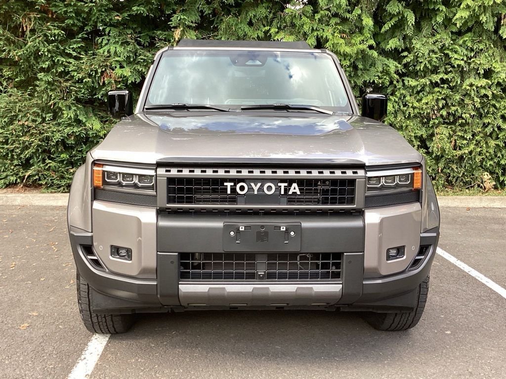 Used 2025 Brown Toyota Base image 20