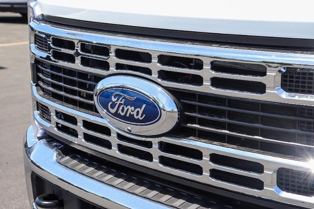 New 2026 Oxford White Ford F-250® XLT image 39