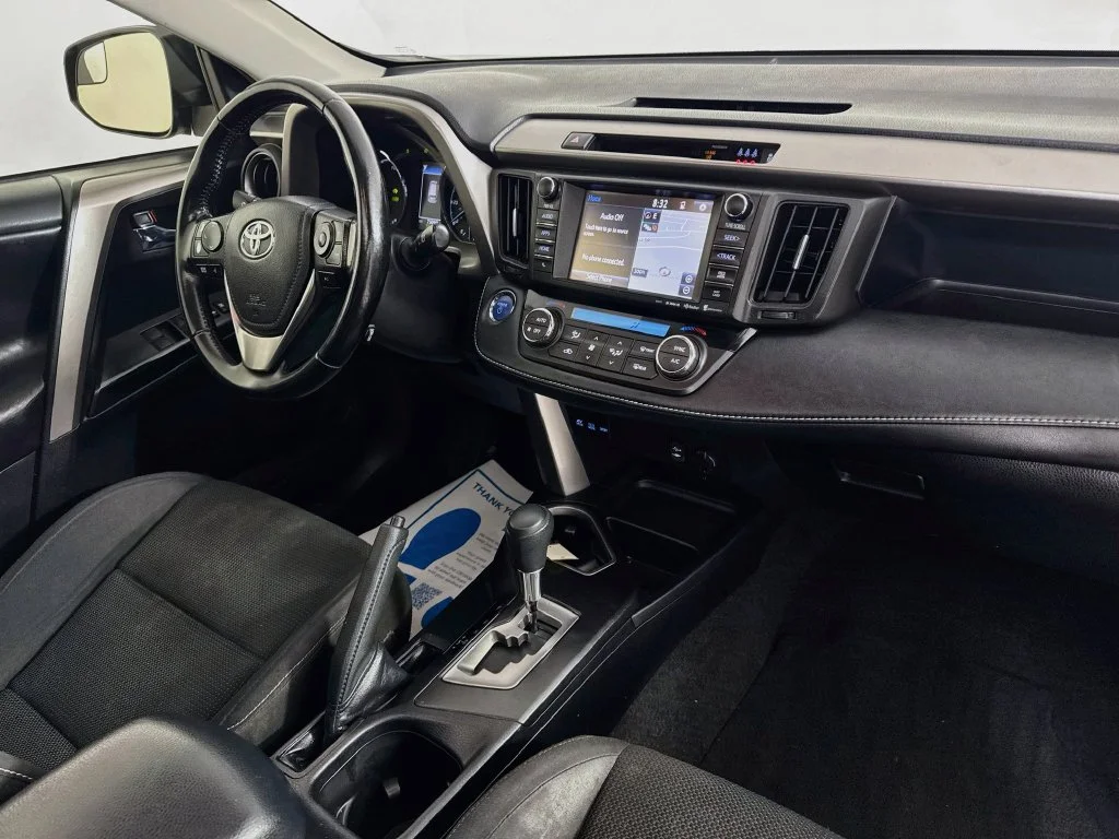 Used 2018 Black Sand Pearl Toyota XLE image 36