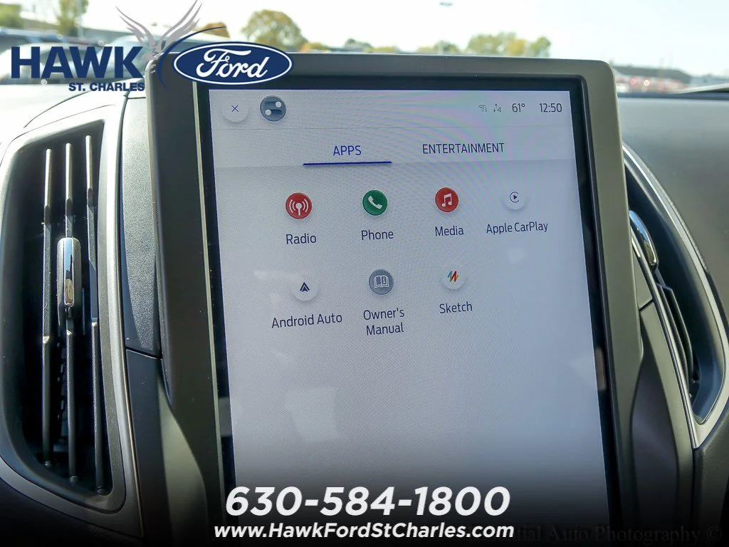 New 2024 Oxford White Ford SE image 12
