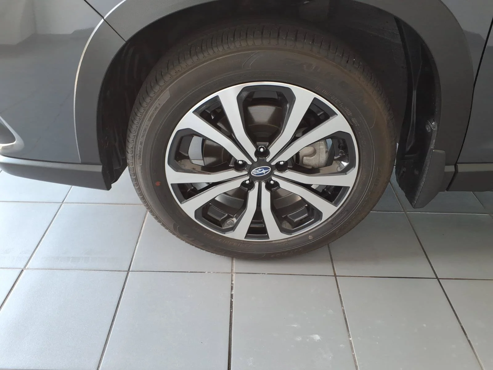 Used 2024 Magnetite Gray Metallic Subaru Limited image 9