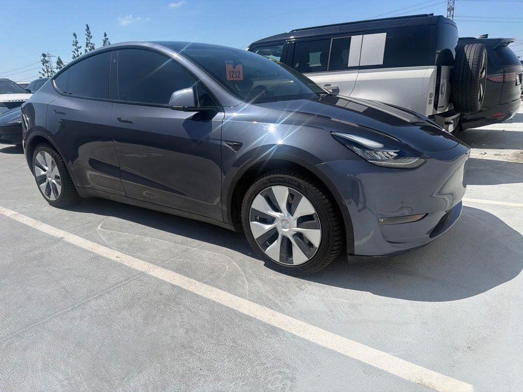 Used 2021 Tesla Model Y Long Range with VIN 5YJYGDEE1MF087294 for sale in Cerritos, CA