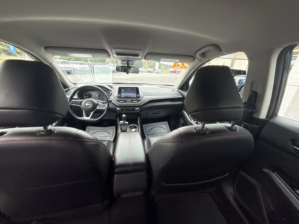 Used 2024 Blue Nissan 2.5 SR image 19