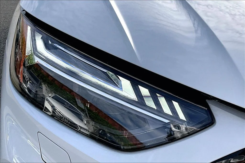 Used 2023 White Audi 45 S line Prestige image 32