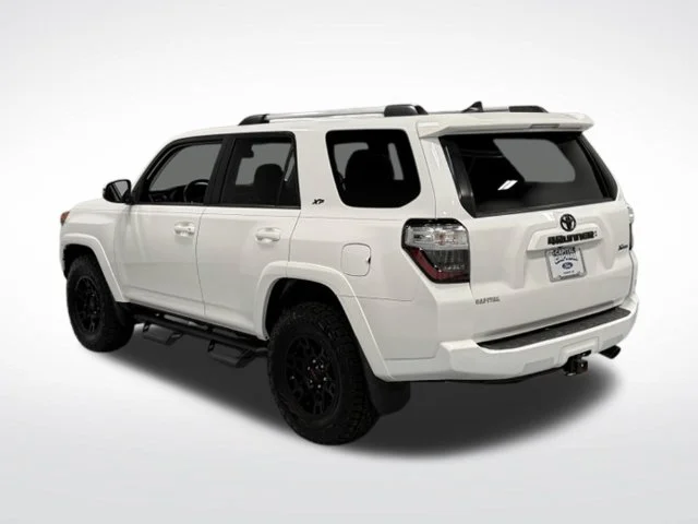 Used 2021 White Toyota SR5 Premium image 6
