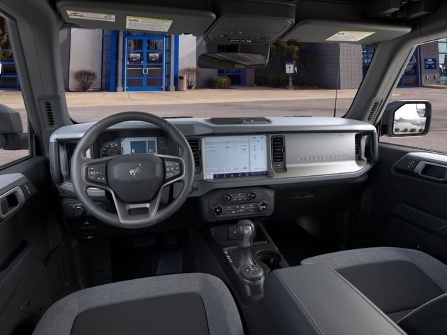 2025 Ford Bronco 4-Door Base - Photo 9