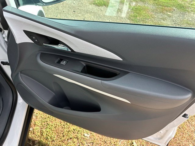 Used 2019 Summit White Chevrolet LT image 22
