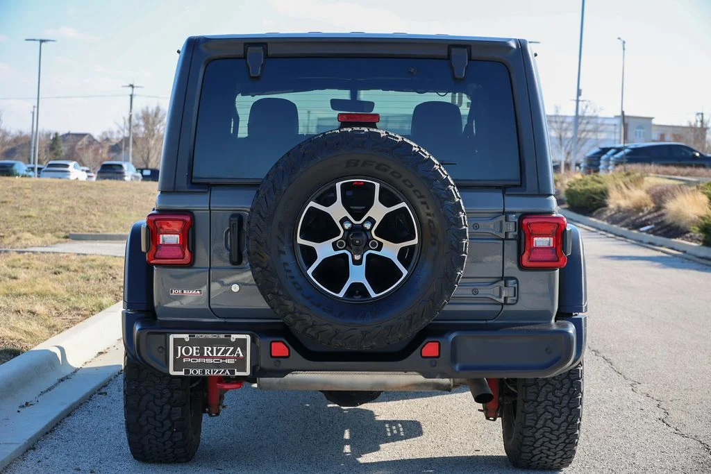 Used 2020 Gray Jeep Rubicon image 12