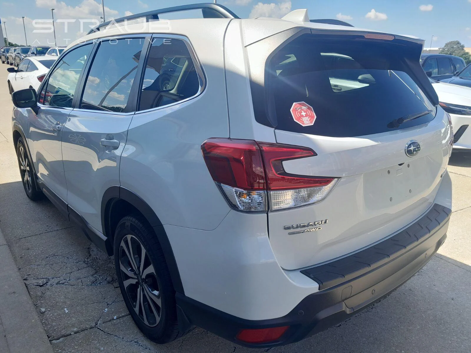 Used 2019 Crystal White Pearl Subaru Limited image 7