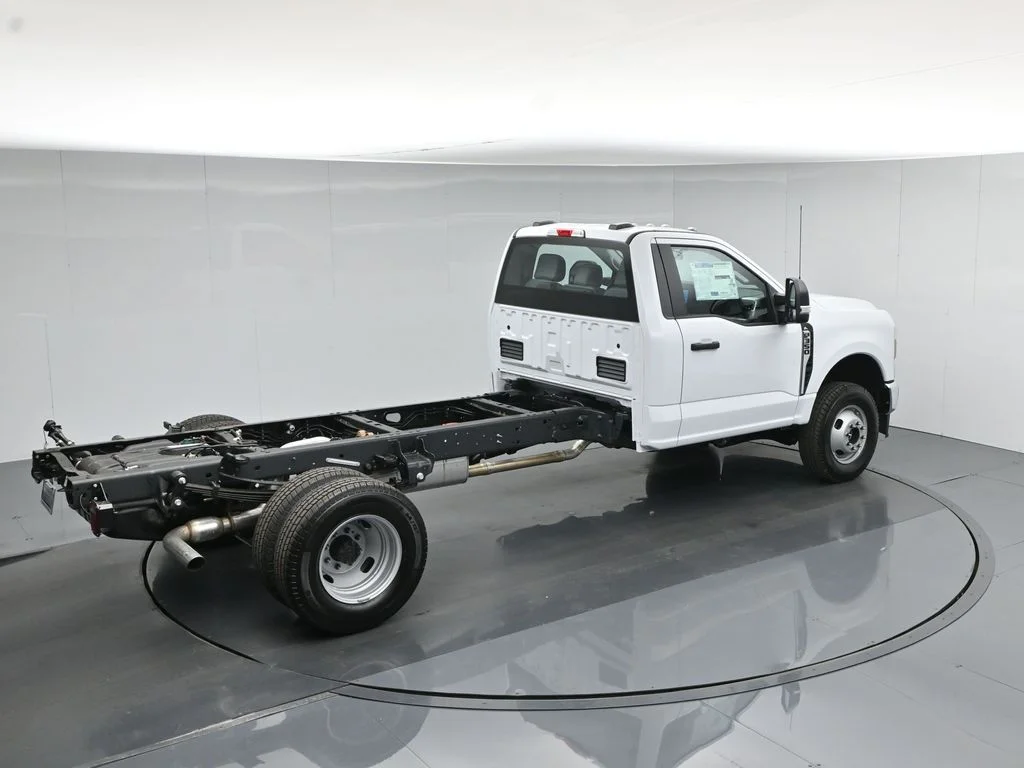 New 2026 White Ford XL image 34