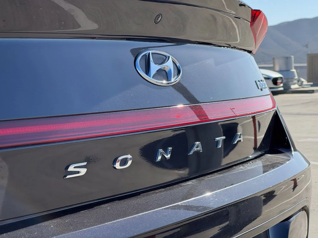 Used 2023 Blue Hyundai SEL image 24