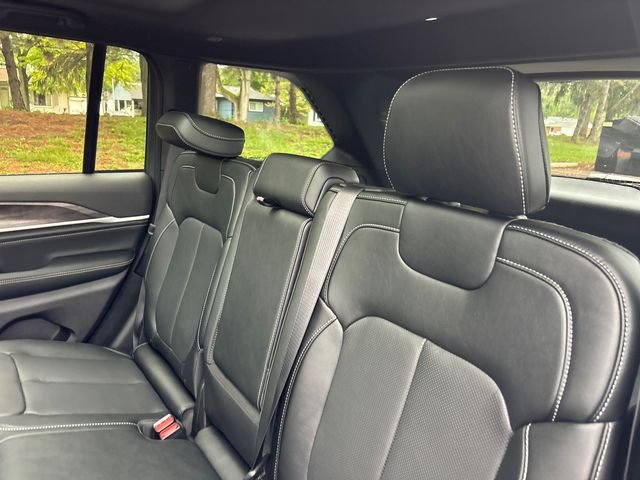 New 2027 High Gloss Black Jeep Limited Reserve image 3