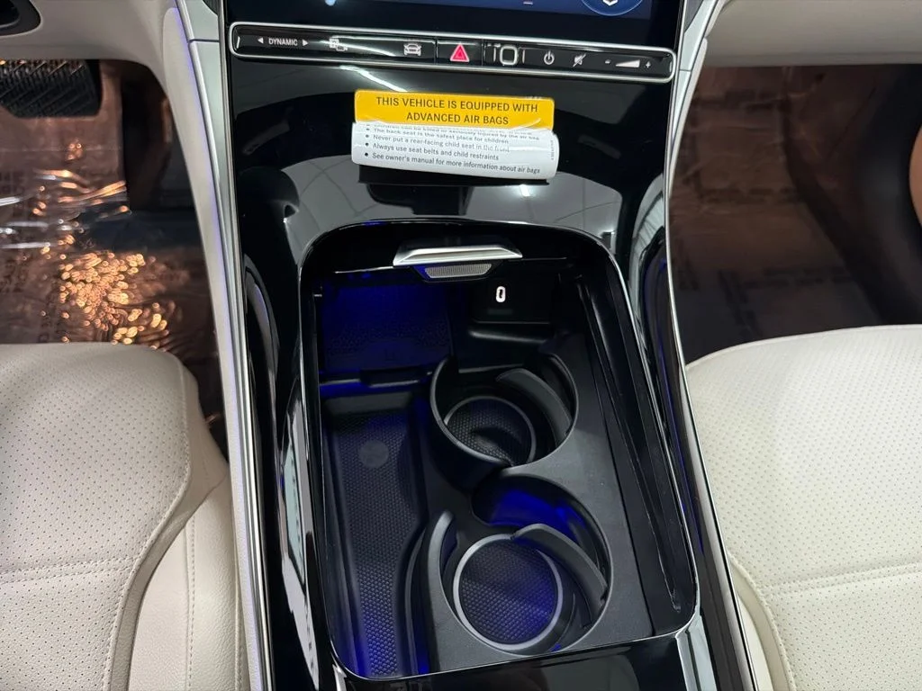 New 2027 Silver Mercedes-Benz GLC 300 image 17