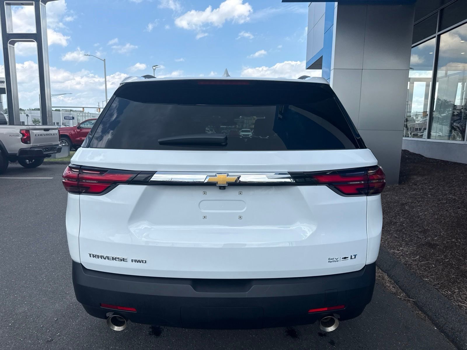 Used 2023 Summit White Chevrolet LT Cloth image 7