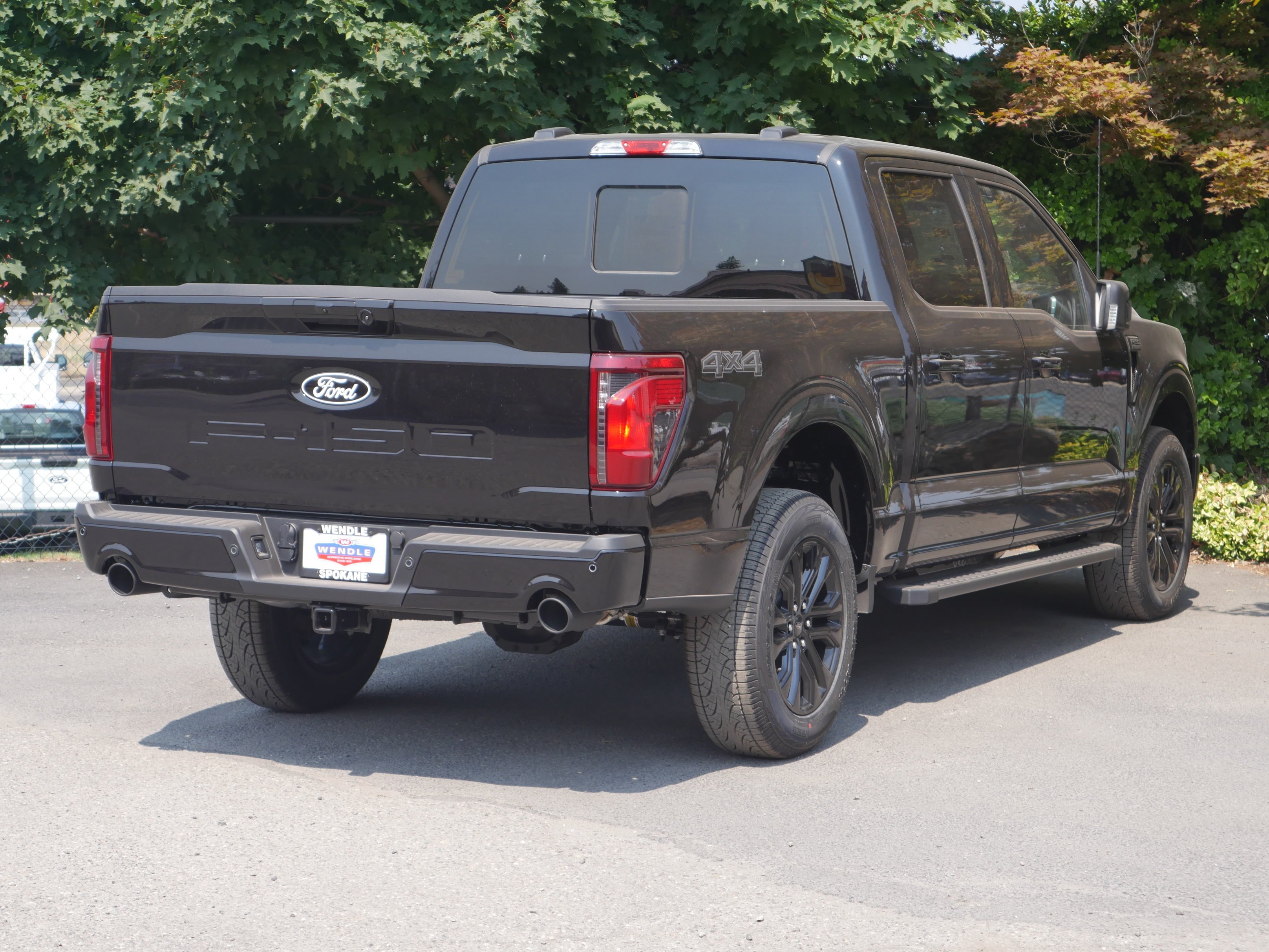 New 2026 Agate Black Metallic Ford XLT image 26