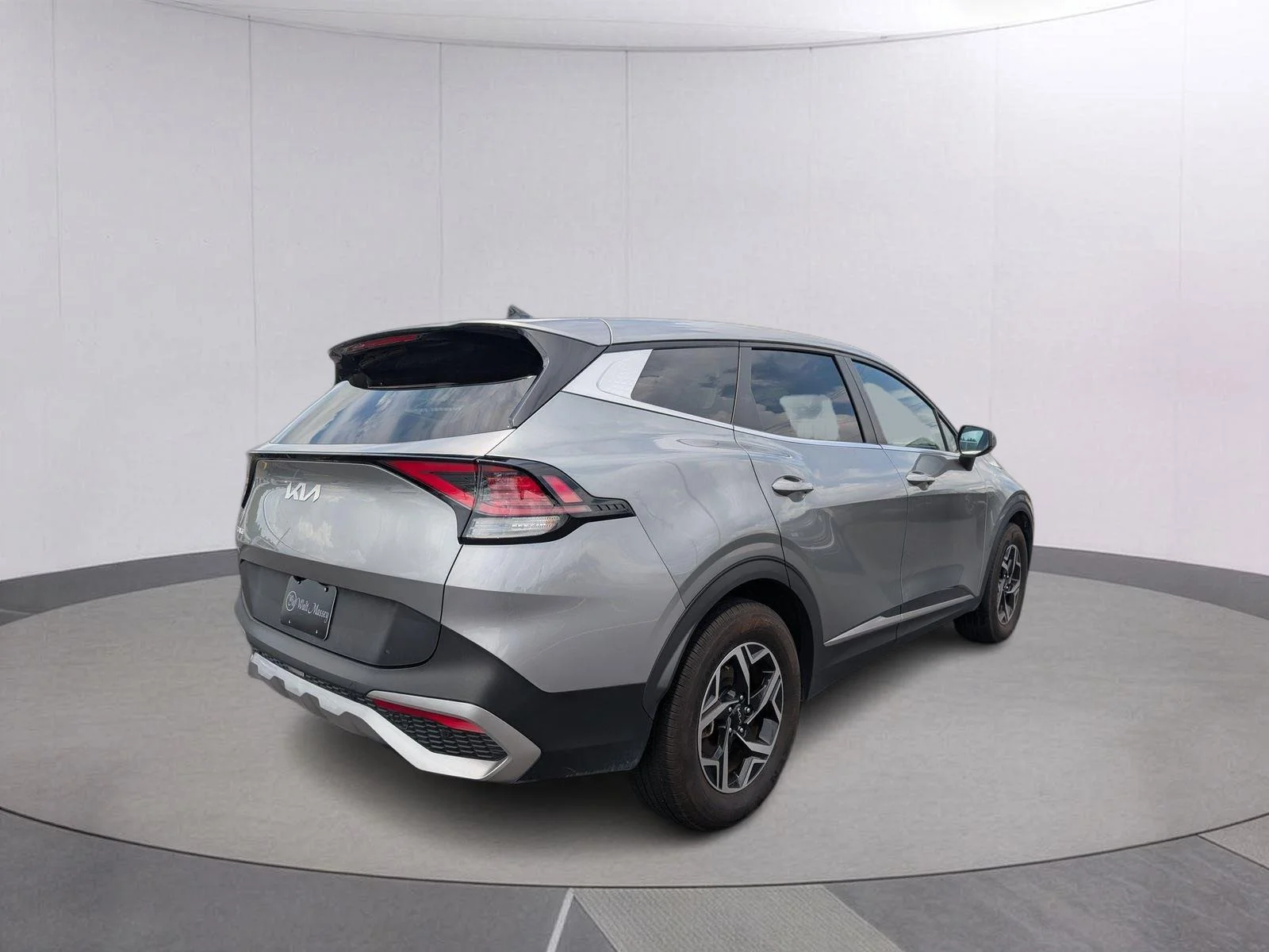 Used 2025 Steel Gray Kia LX image 5