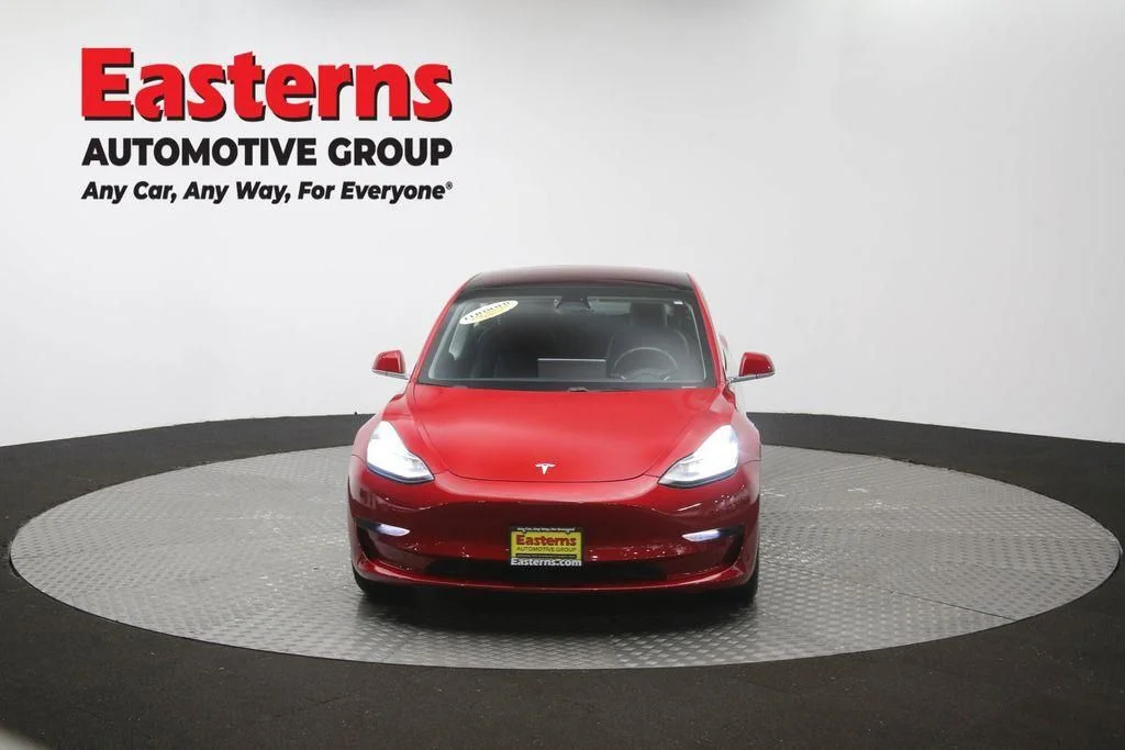 Used 2018 Red Tesla Long Range image 49