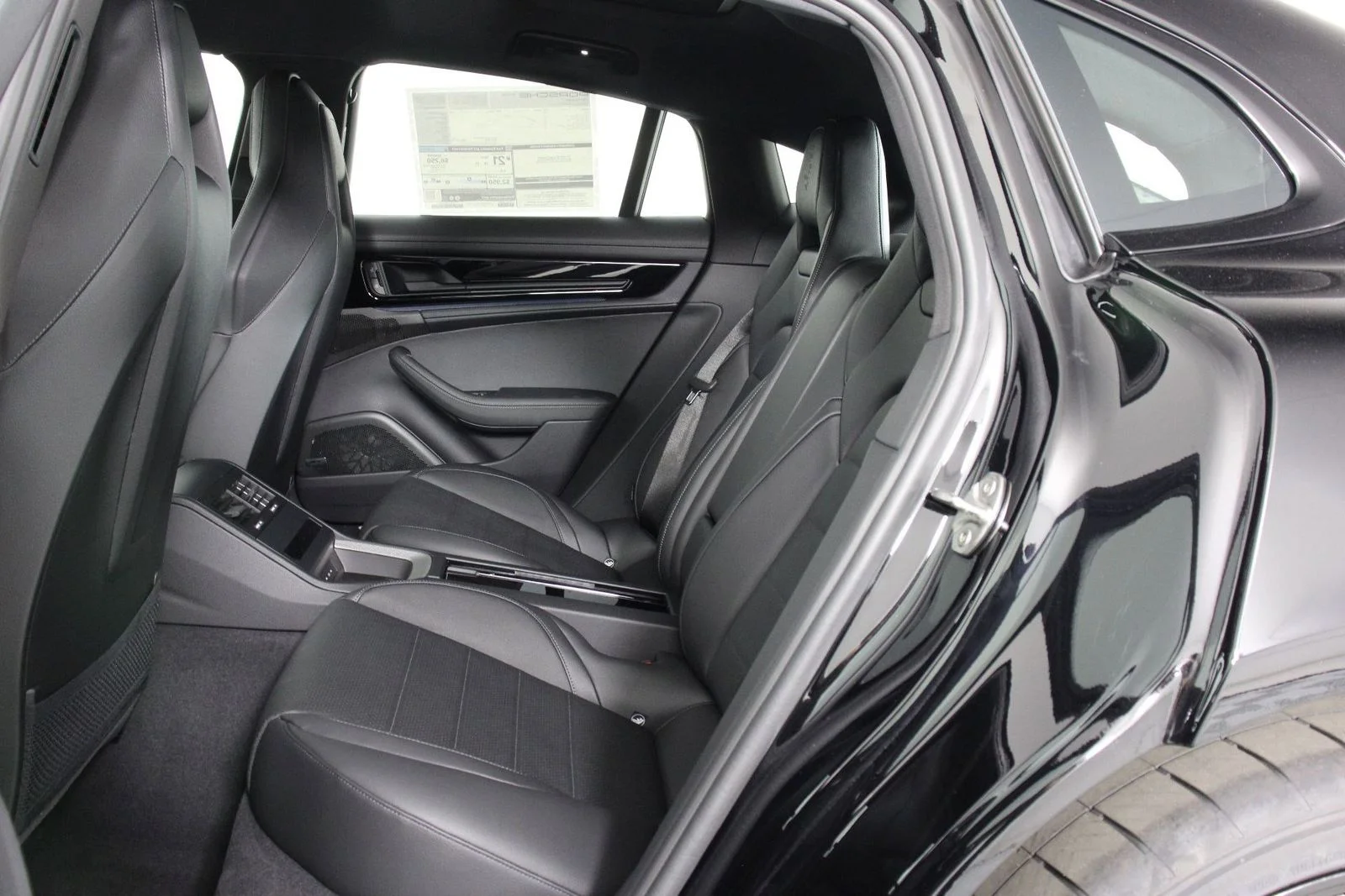 2026 Porsche Panamera Base - Photo 17
