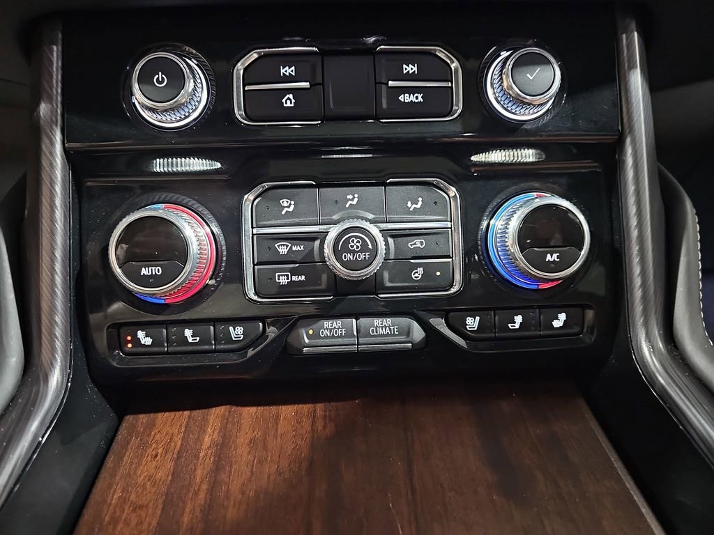 Certified Used 2024 White Frost Tricoat GMC Denali Ultimate image 27