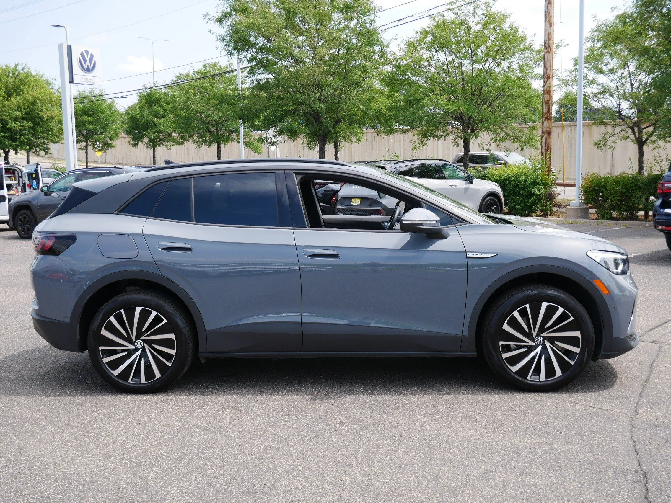 Certified Used 2025 Pure Gray Volkswagen Pro image 8