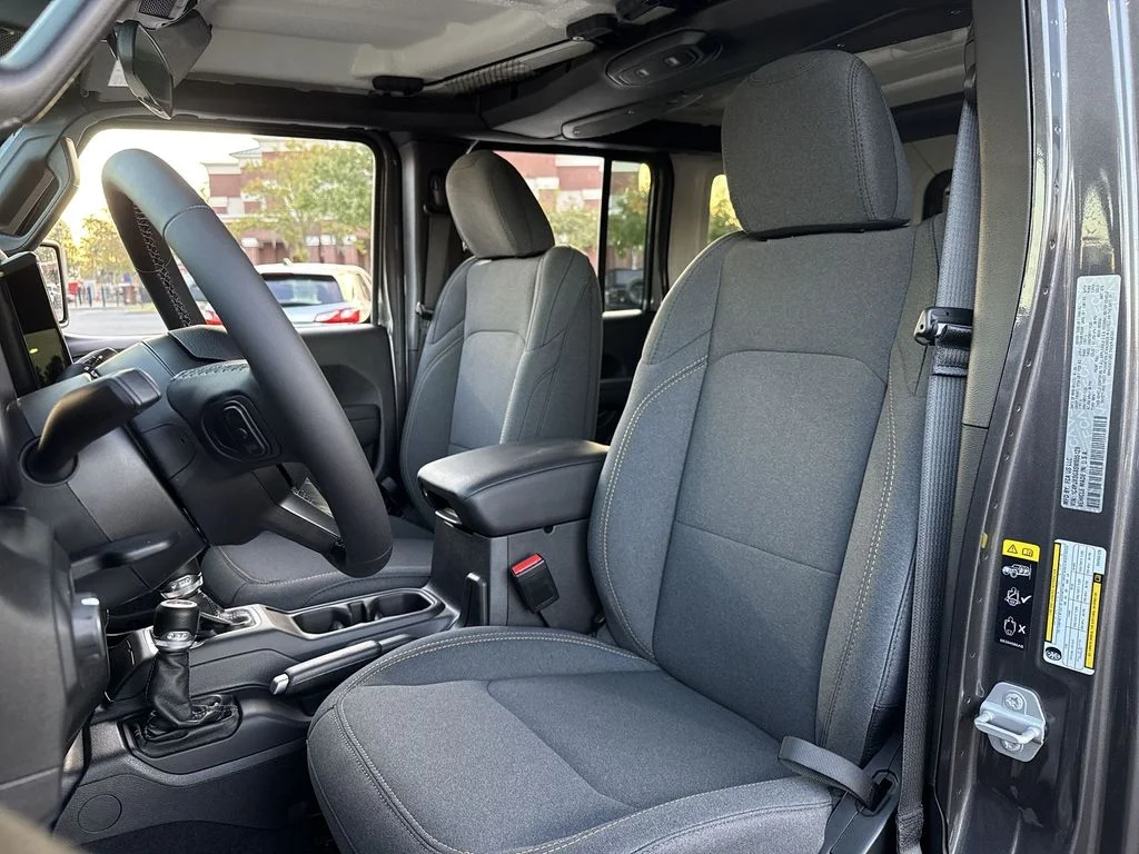 2025 Jeep Wrangler 4-Door Sport S - Photo 11