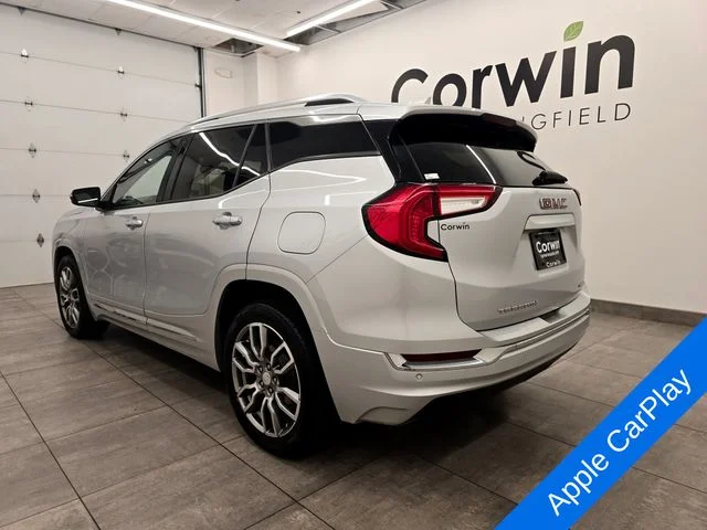 Used 2022 Quicksilver Metallic GMC Denali image 3