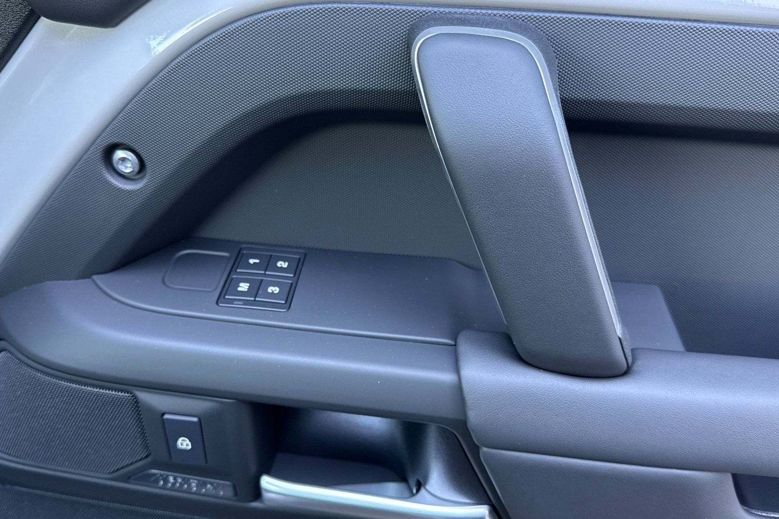 New 2026 Borasco Grey Land Rover X-Dynamic SE image 20