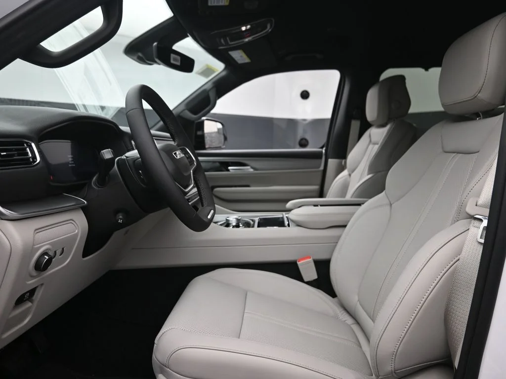 New 2026 White Jeep Limited Altitude image 16