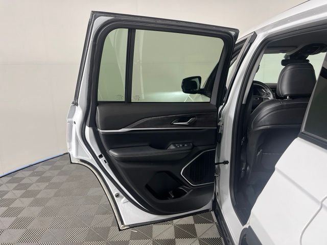 Used 2022 White Jeep Limited image 37