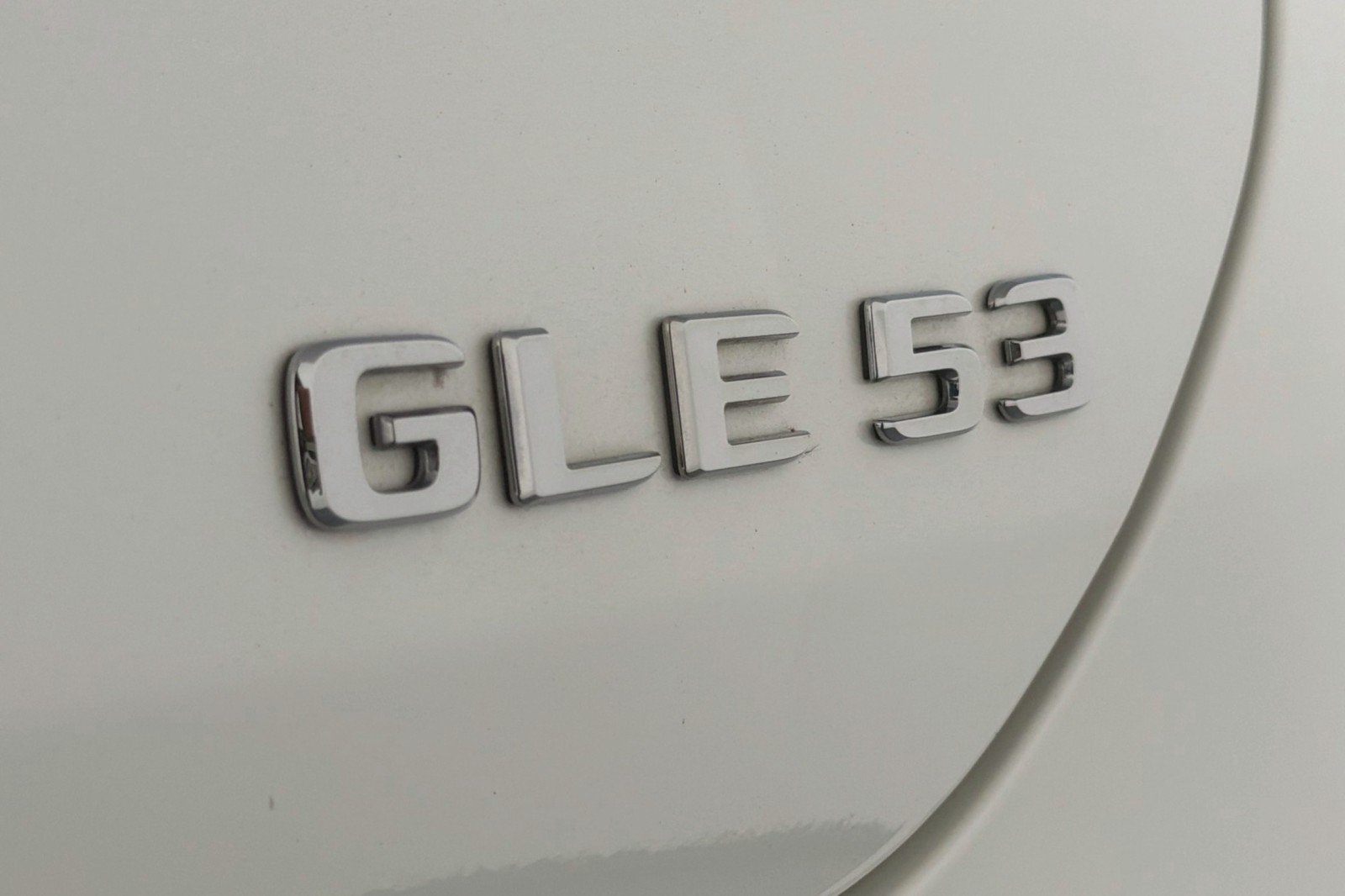 Certified Used 2024 MANUFAKTUR Diamond White Metallic Mercedes-Benz AMG® 53 image 10
