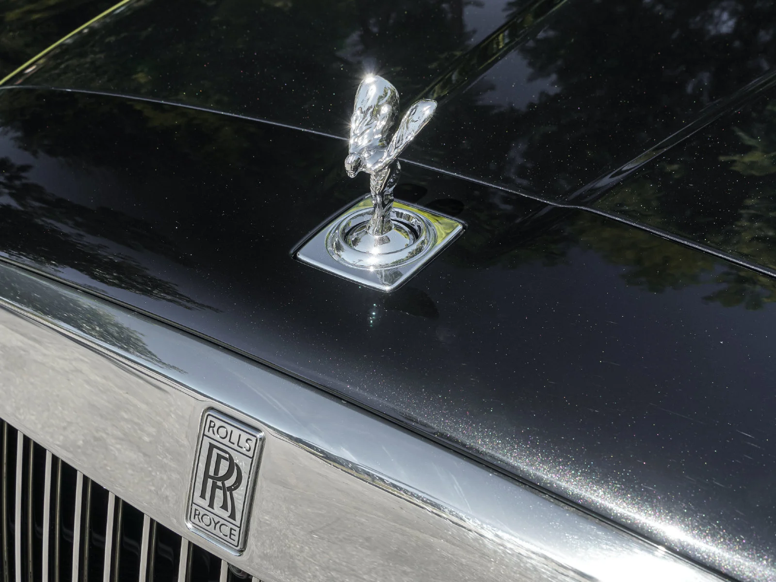 Certified Used 2024 Black Diamond Rolls-Royce  image 33