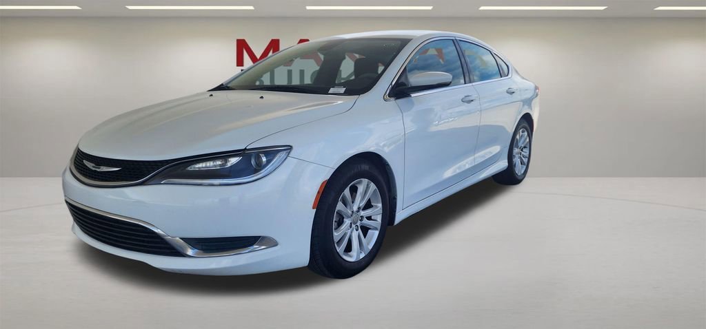 2016 Chrysler 200 Limited's photo