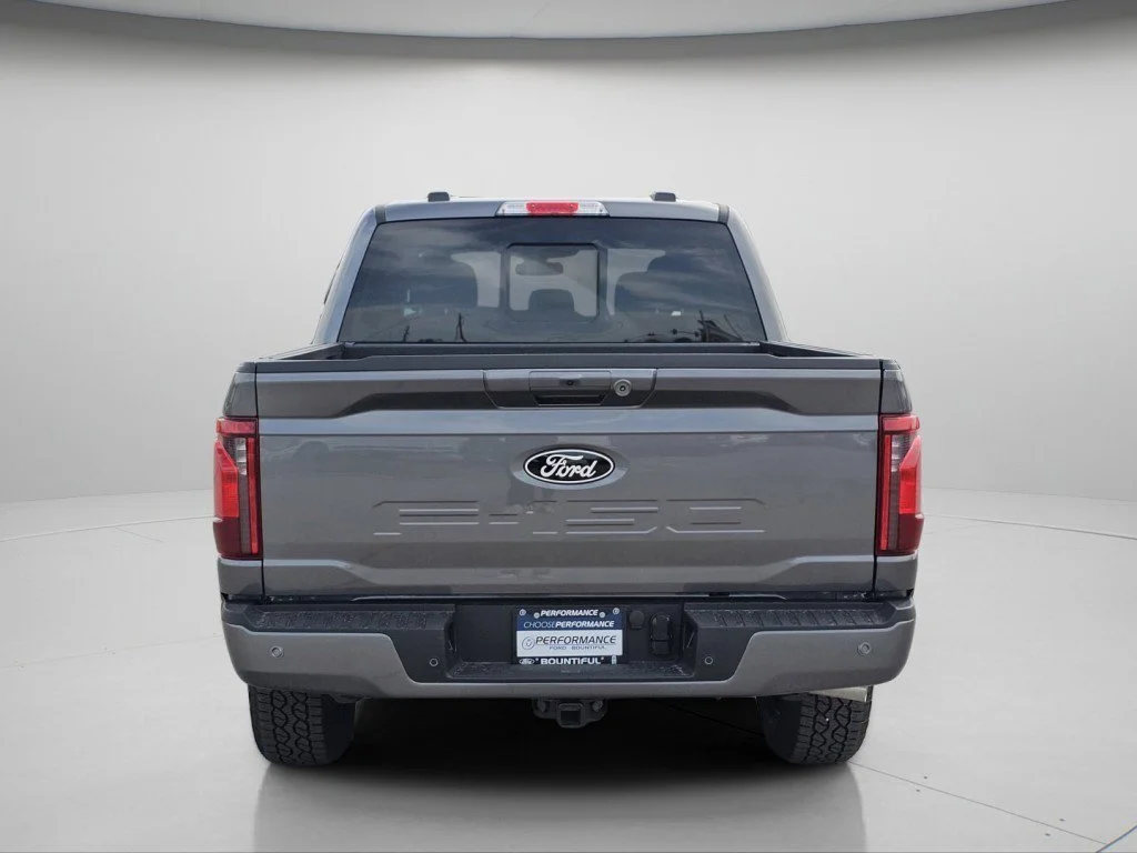 New 2026 Carbonized Gray Metallic Ford XLT image 24