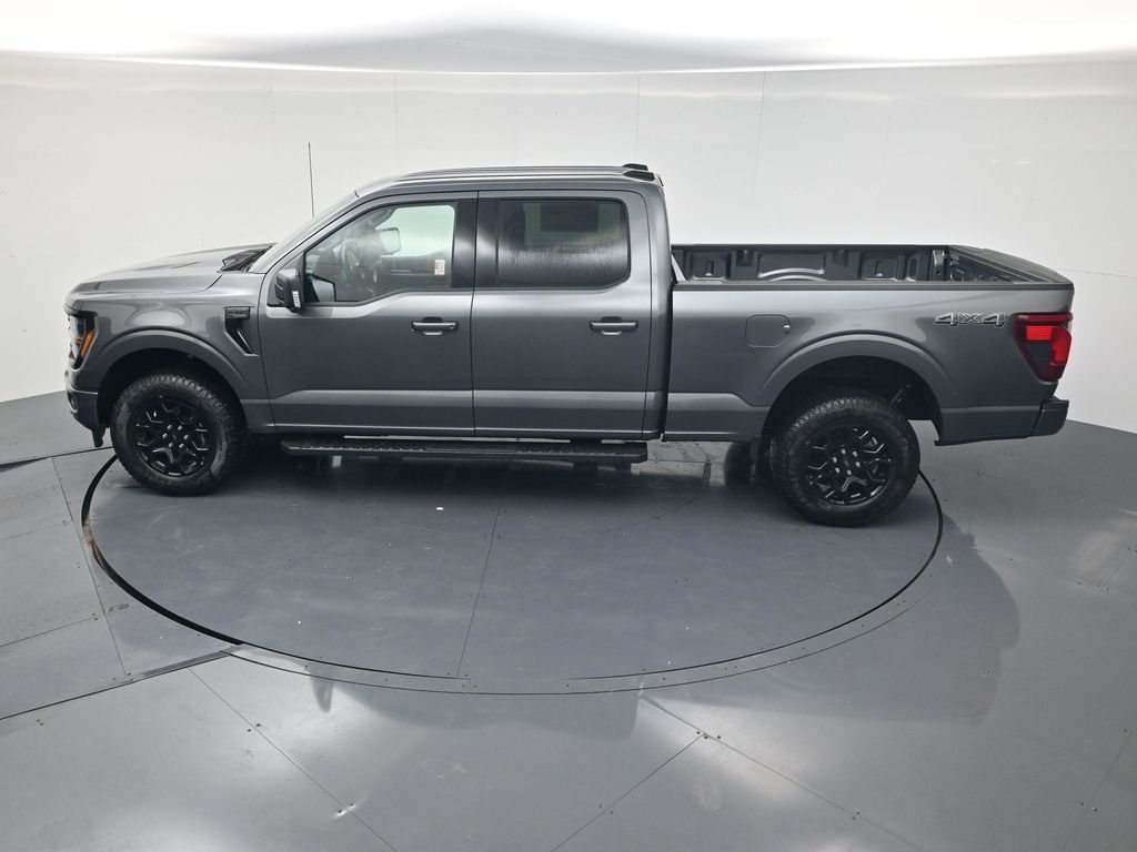 New 2026 Carbonized Gray Metallic Ford XLT image 34