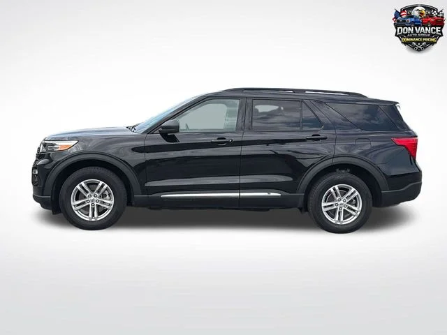 Used 2023 Black Ford XLT image 3
