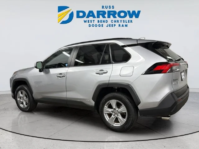 Certified Used 2025 Silver Toyota XLE image 3