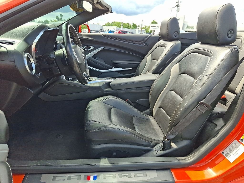 Used 2019 Crush Chevrolet 3LT image 14