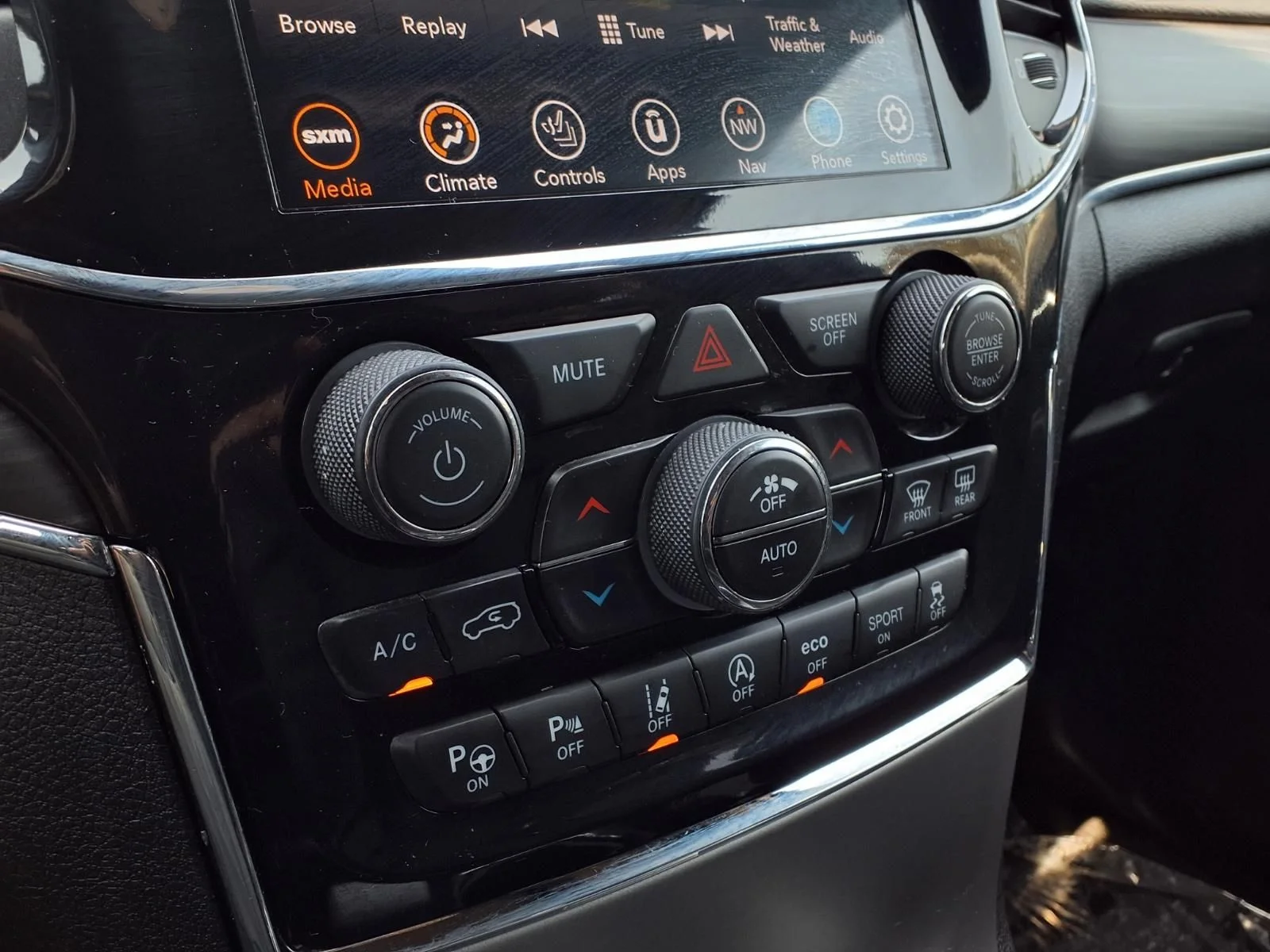 Used 2021 Black Jeep Limited image 10