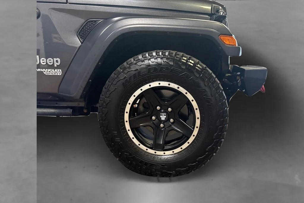 Certified Used 2019 Granite Crystal Clearcoat Metallic Jeep Unlimited Sport S image 18