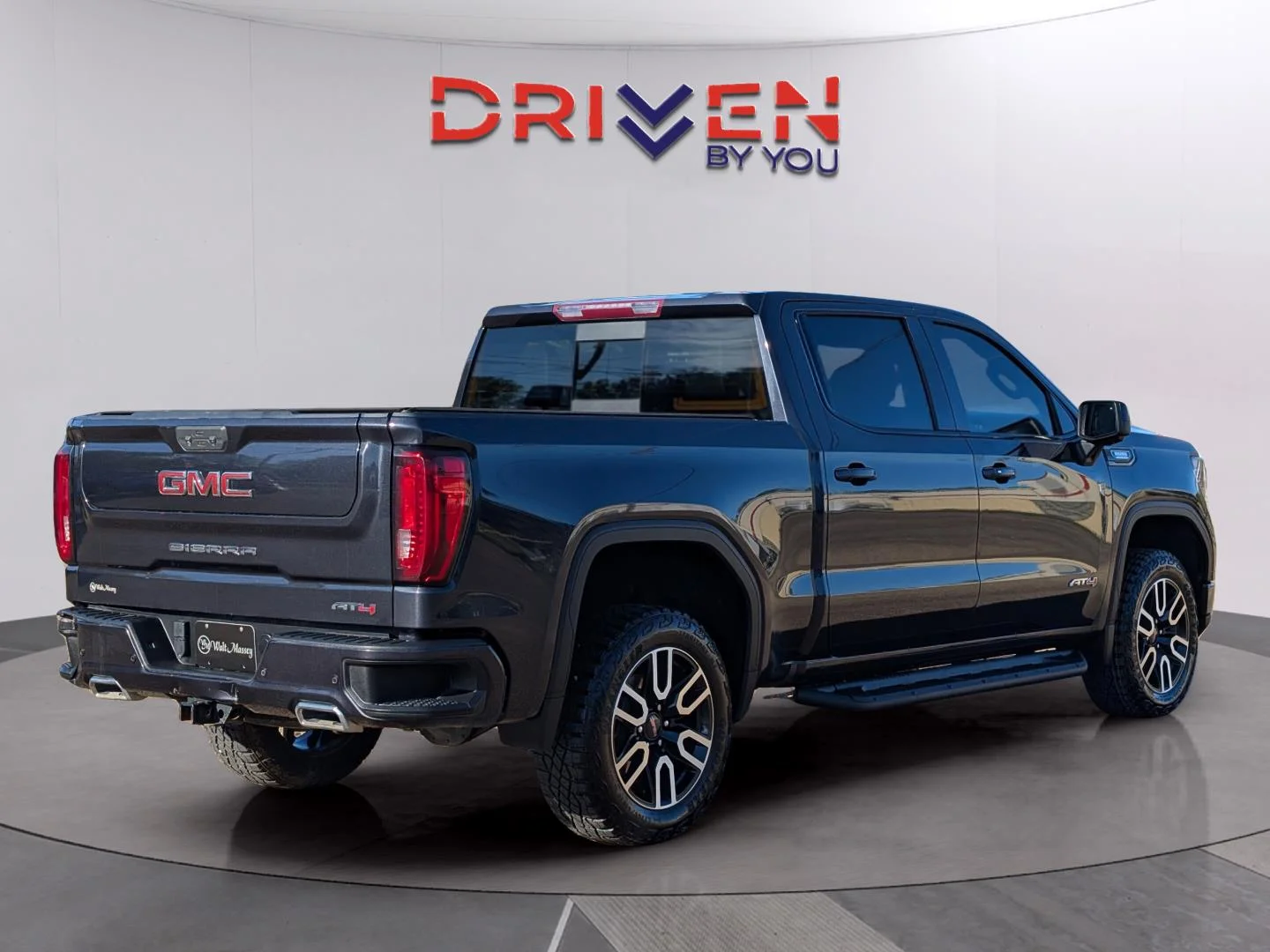 Used 2023 Titanium Rush Metallic GMC AT4 image 6