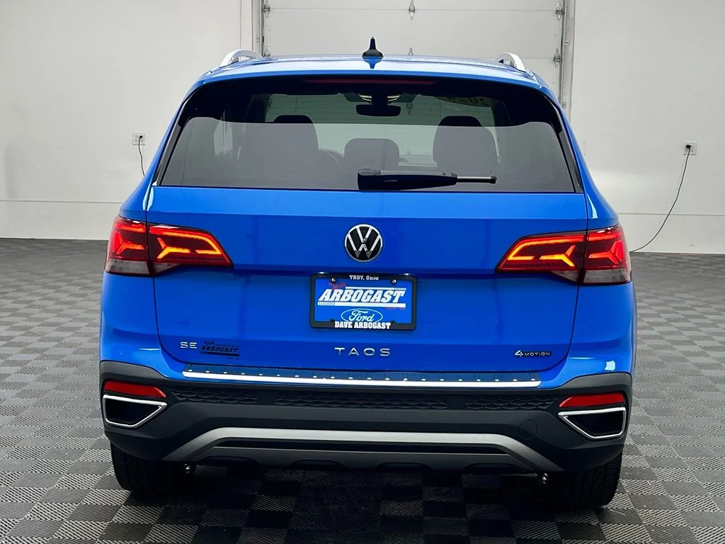 Used 2024 Blue Volkswagen 1.5T SE image 10