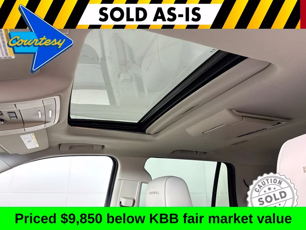 Used 2019 White GMC Denali image 19