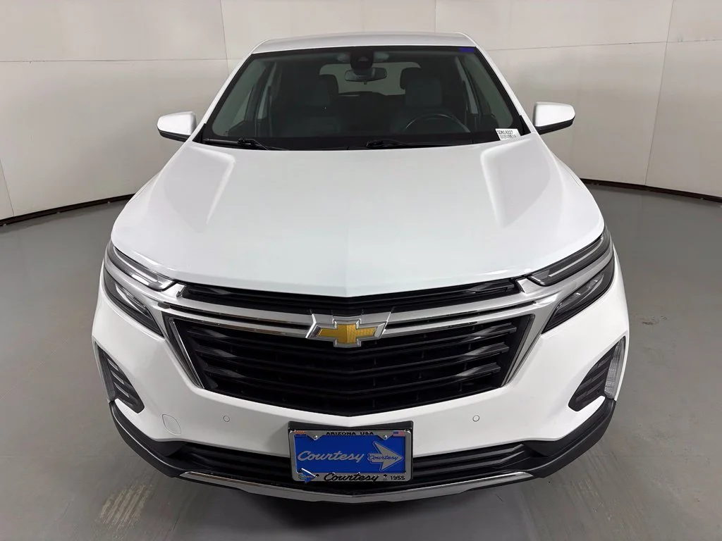 Used 2024 White Chevrolet LT image 3