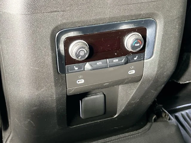 Used 2022 Gray Chevrolet Premier image 26