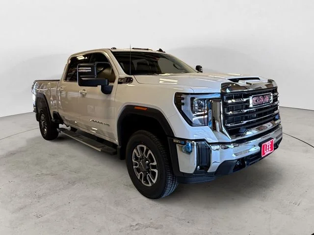 New 2026 White GMC SLE image 8